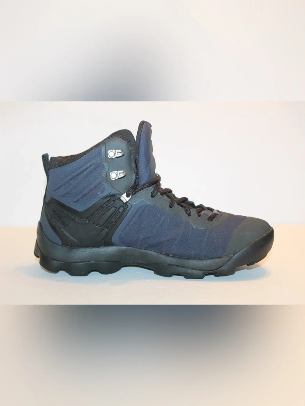 Keen Venture Mid Waterproof Hiking Boots Size Mens 8